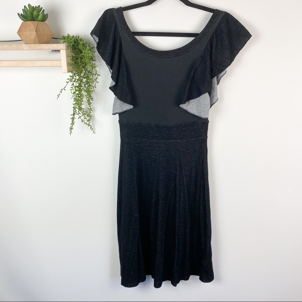 Free people black‎ dress ruffle sleeve sz small